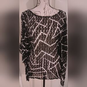 Frank Lyman Design Black and White Tunic
